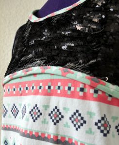 Jumpsuit Julika aus Jersey (Art Gallary Fabrics) und Oberteil aus Doppel-Pailletten-Stoff